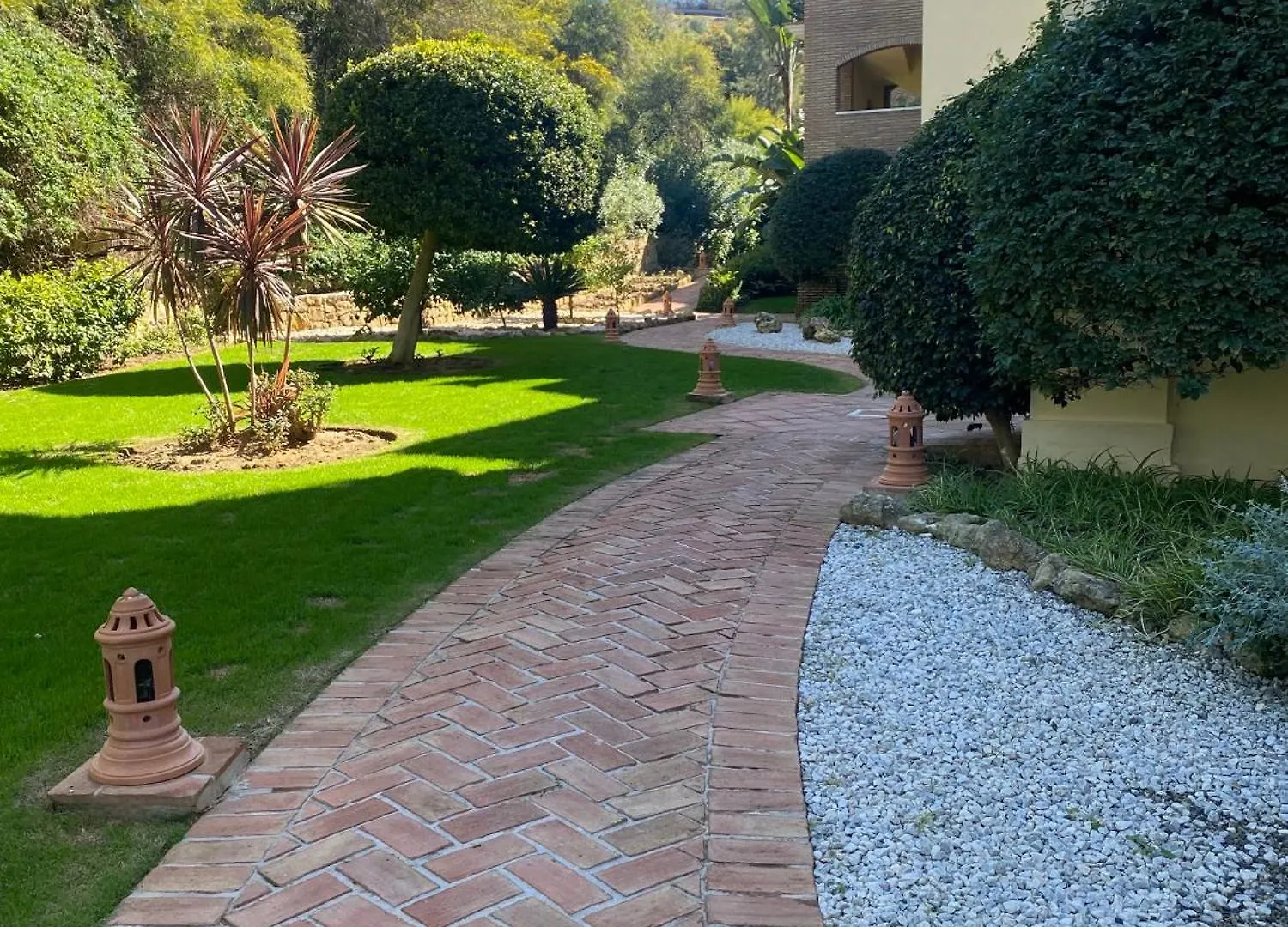 Los Arqueros Las Jacarandas Benahavis Apartment